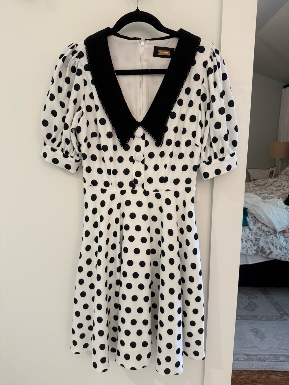 Alexia Admor White and Black Polka Dot Dress with Black Collar Size 2